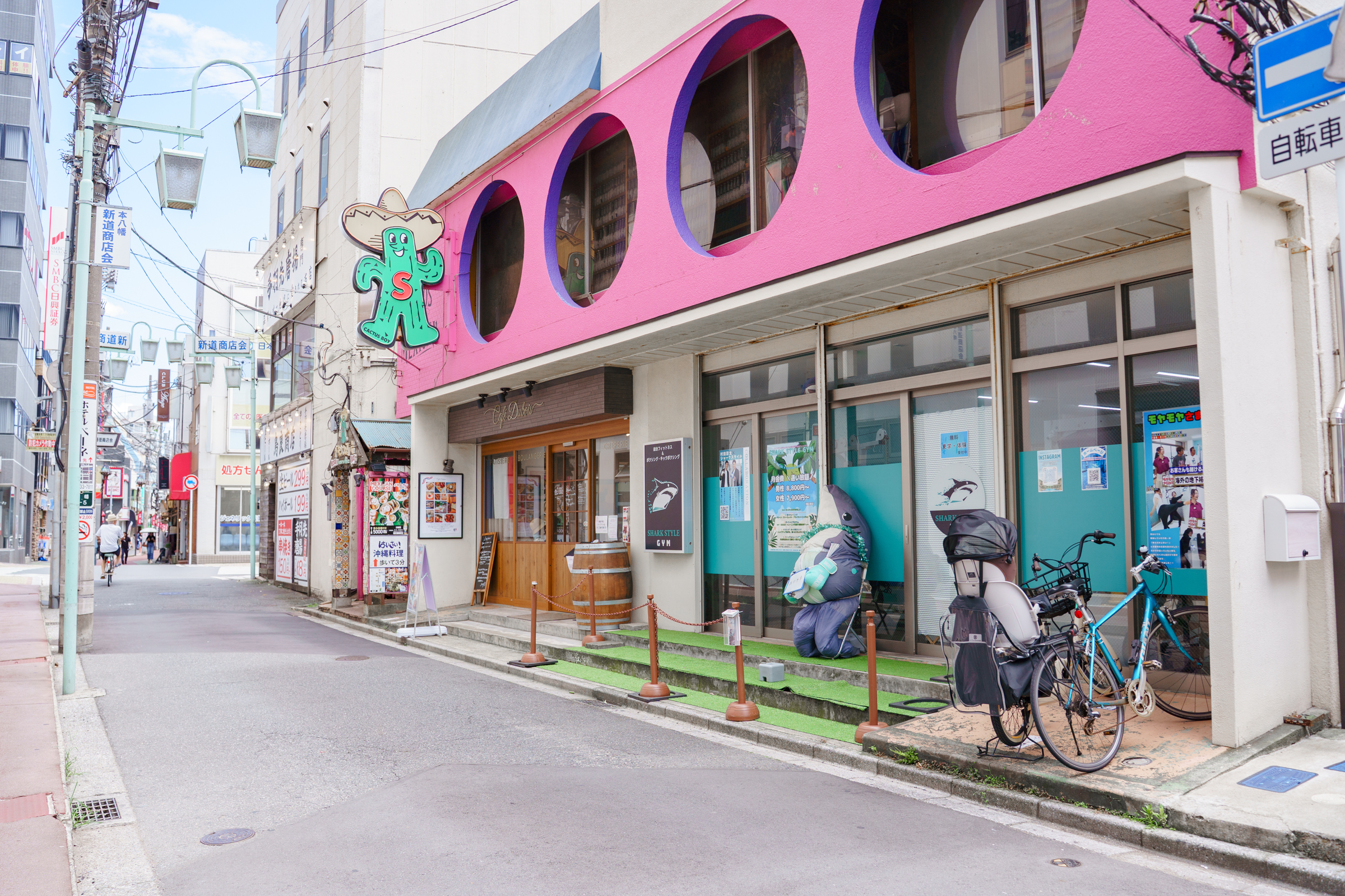 都営新宿線本八幡駅周辺