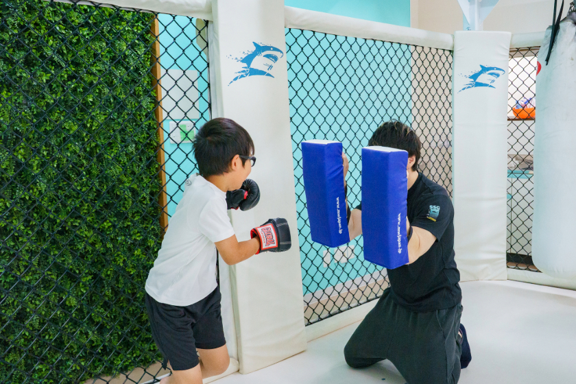 SHARK STYLE GYMで身体を動かす子ども