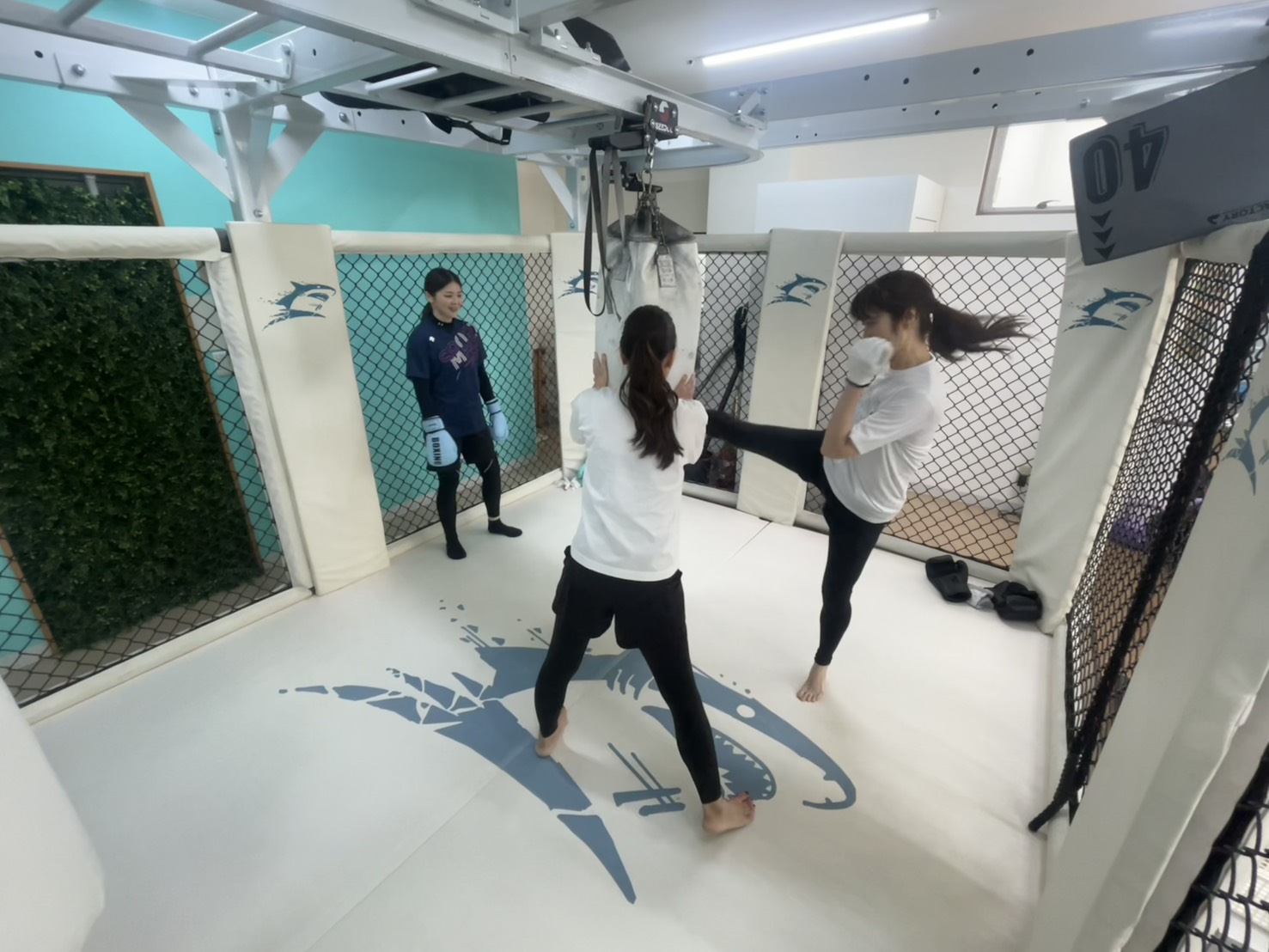 Shark Style Gymでキックボクシングを楽しむ会員様